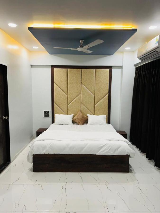 Hotel New City Light Surate Exterior foto