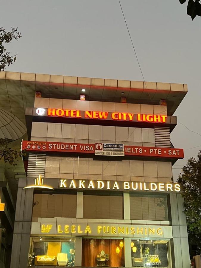 Hotel New City Light Surate Exterior foto