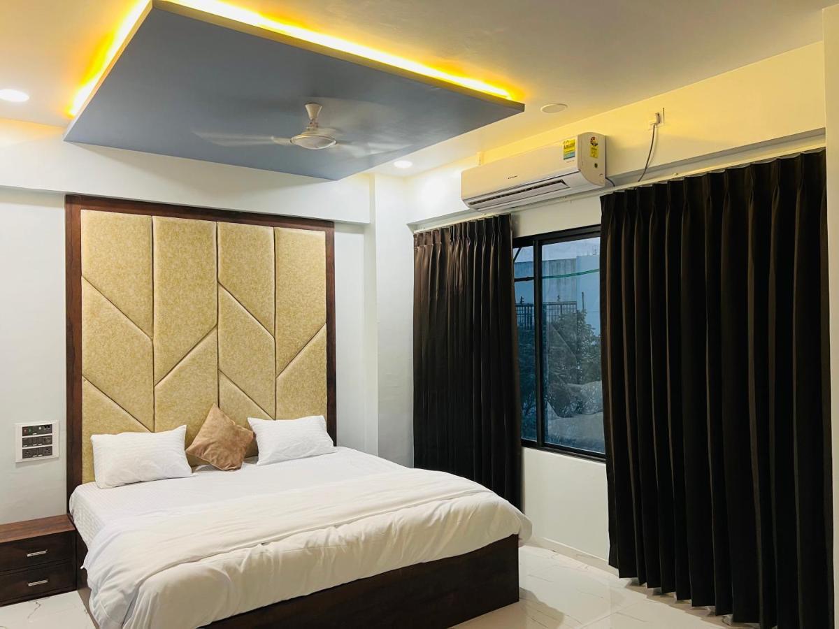 Hotel New City Light Surate Exterior foto