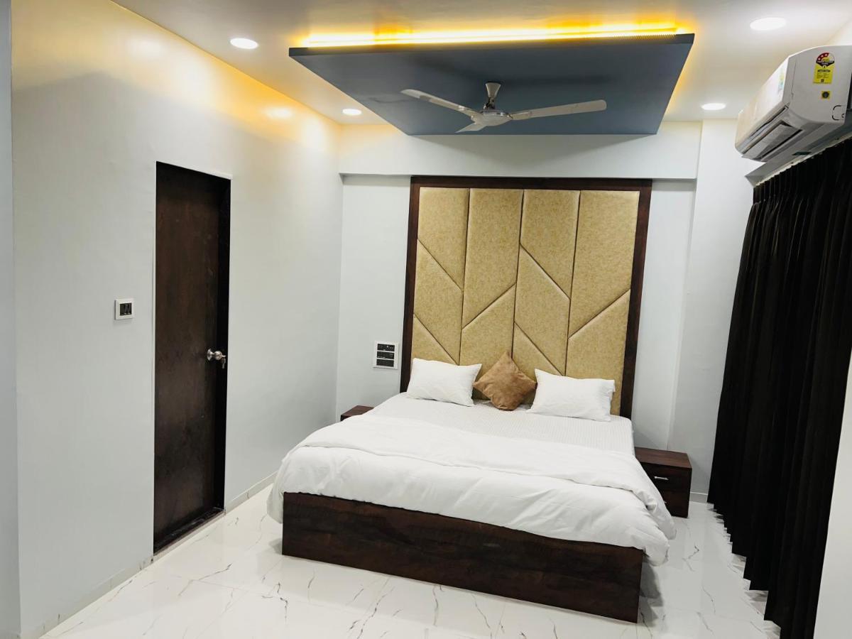 Hotel New City Light Surate Exterior foto